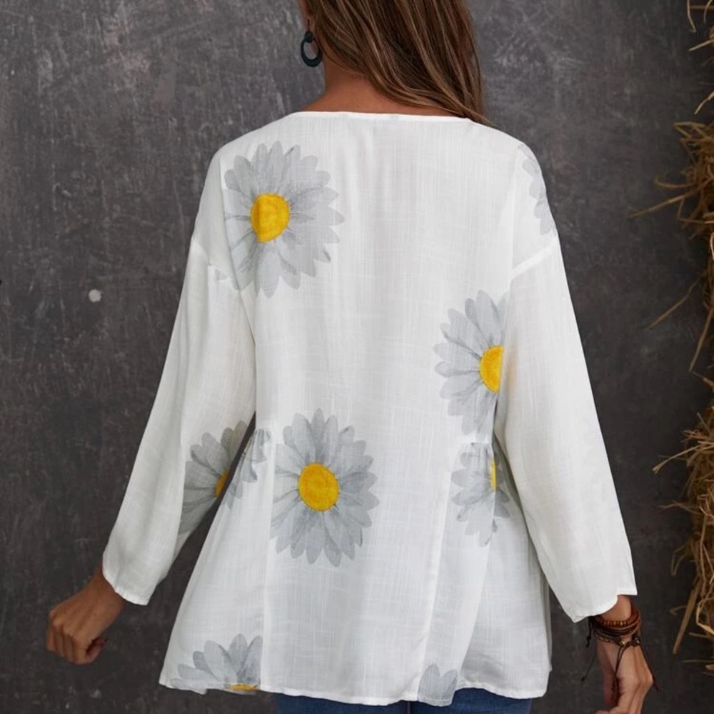 EMERY ROSE DROP SHOULDER FLORAL TOP - Picture 2 of 7